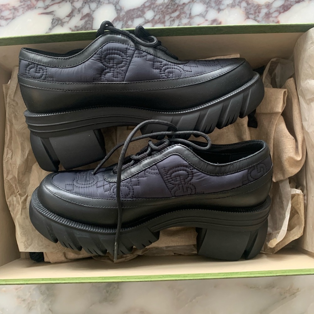 New Gucci Sneakers, leather size 37